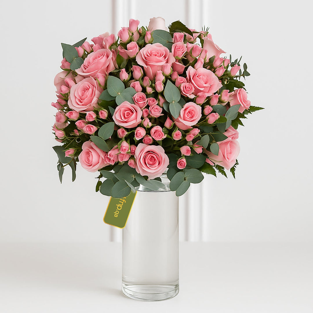 Blush Garden Glory: Elegant Pink Rose Bouquet