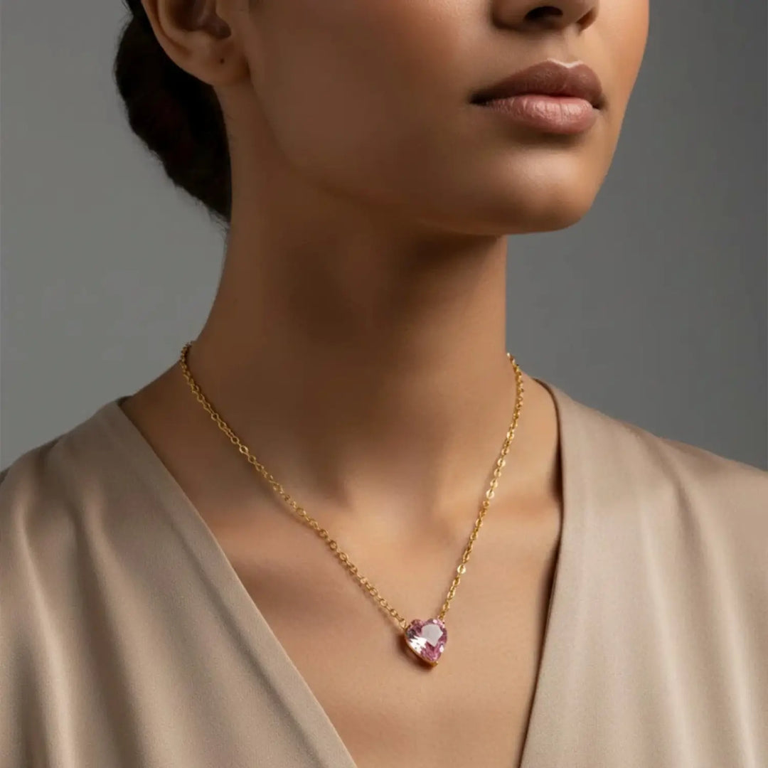 قلادة كريستال القلب الوردي الرقيق من سيجنيتشر جواهر