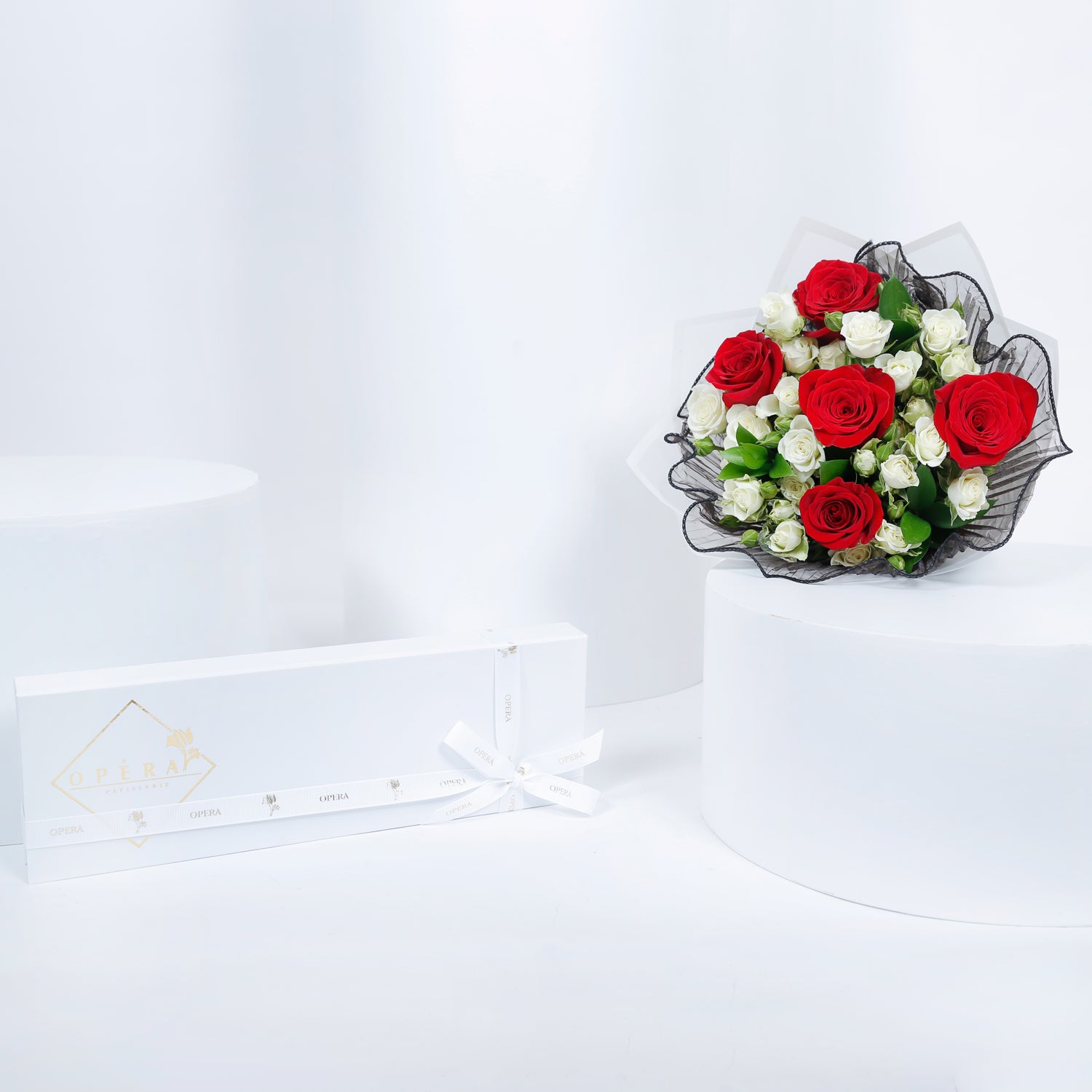 Opera Patisserie | Bouquet N Bite Choco Box