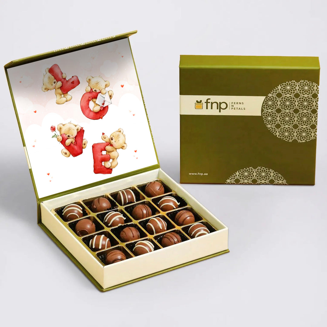 مجموعة حب عيد الحب الرائعة: وسادة، كوب، وشوكولاتة بلجيكية