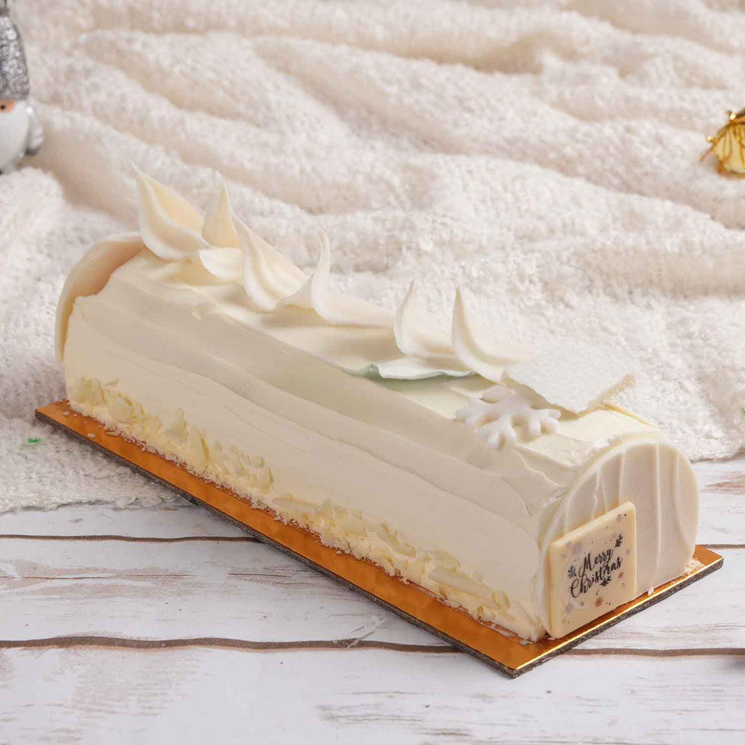 Delightful Christmas Vanilla Log Cake - A Festive 1 Kg Treat