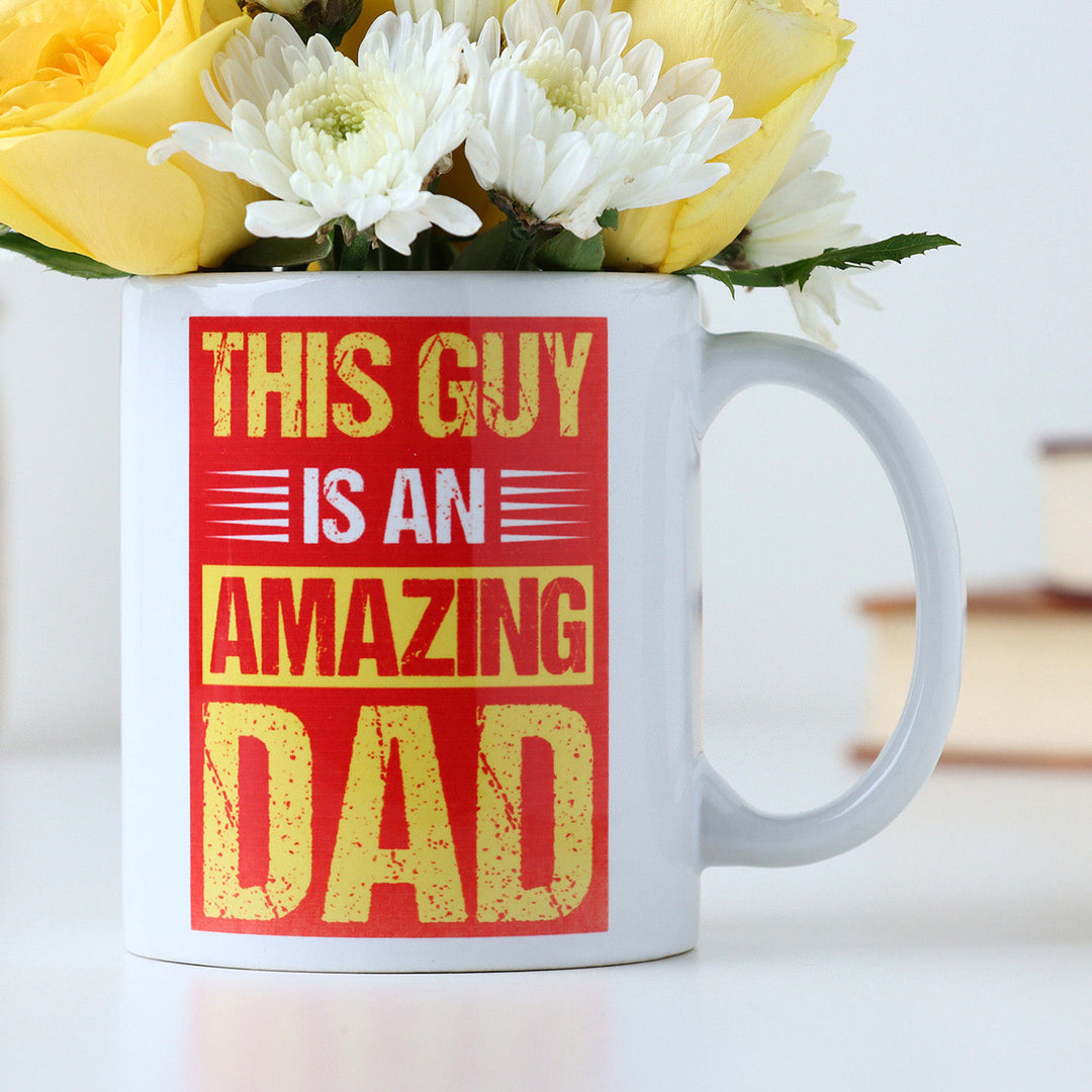 كوب الورود الخاص للأب المدهش مع ورود صفراء وأقحوان أبيض