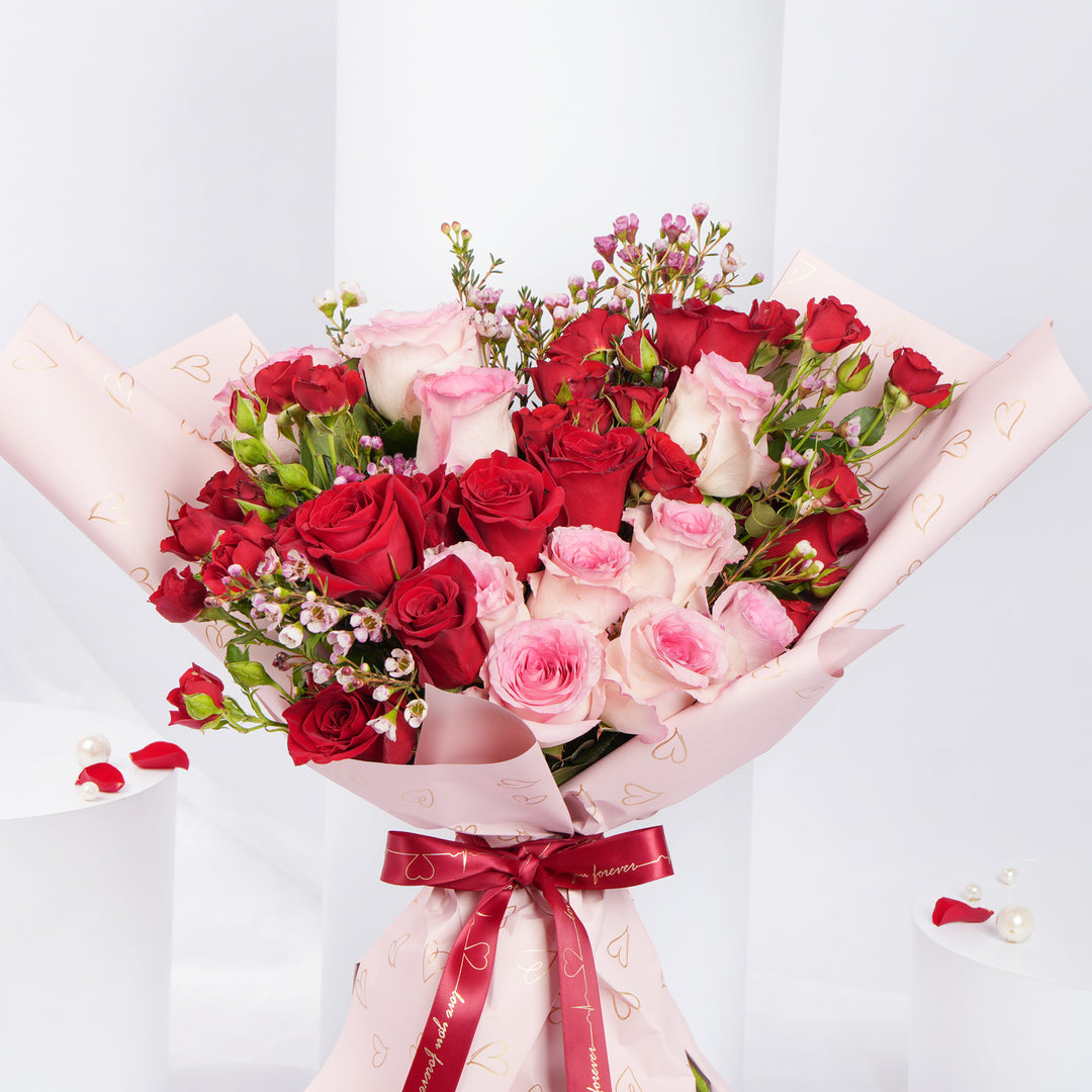 Exquisite Valentine's Bouquet: Elegant Duo of Pink and Red Roses