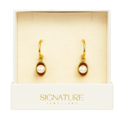 طقم قلادة وأقراط لؤلؤ ذهبي أنيق مع ورود حمراء فاخرة