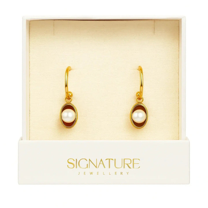 طقم قلادة وأقراط لؤلؤ ذهبي أنيق مع ورود حمراء فاخرة