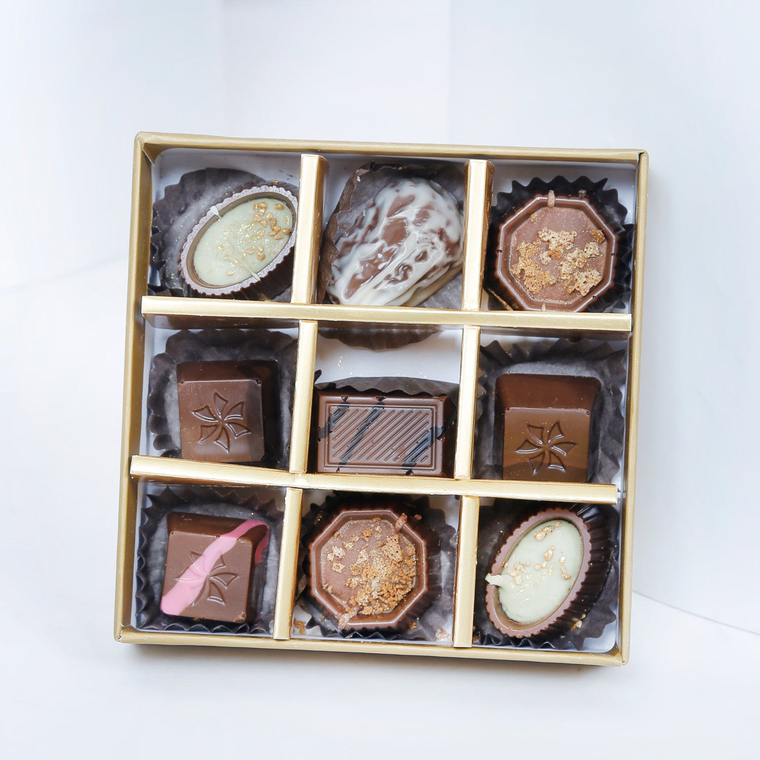 Empire Chocolate | Gold Chocolate Box 9 Assorted Pieces & Hand Bouquet
