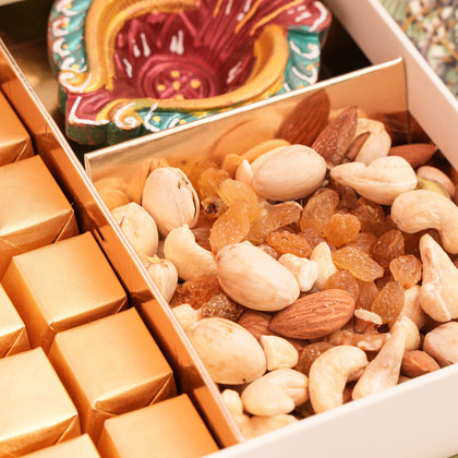 Festive Glow Delight Box