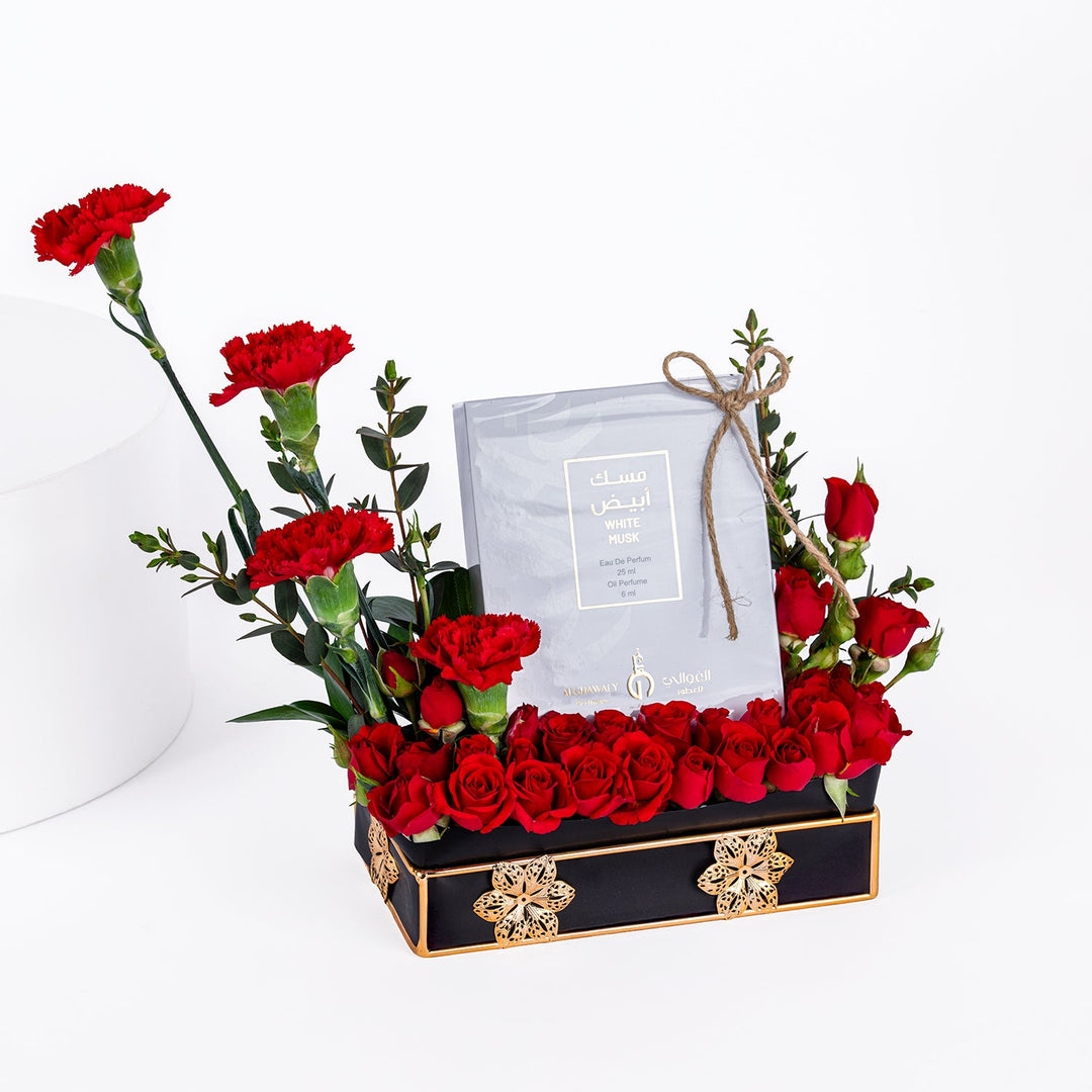 اللهب والورق: مجموعة هدايا زهور وعطر فاخرة