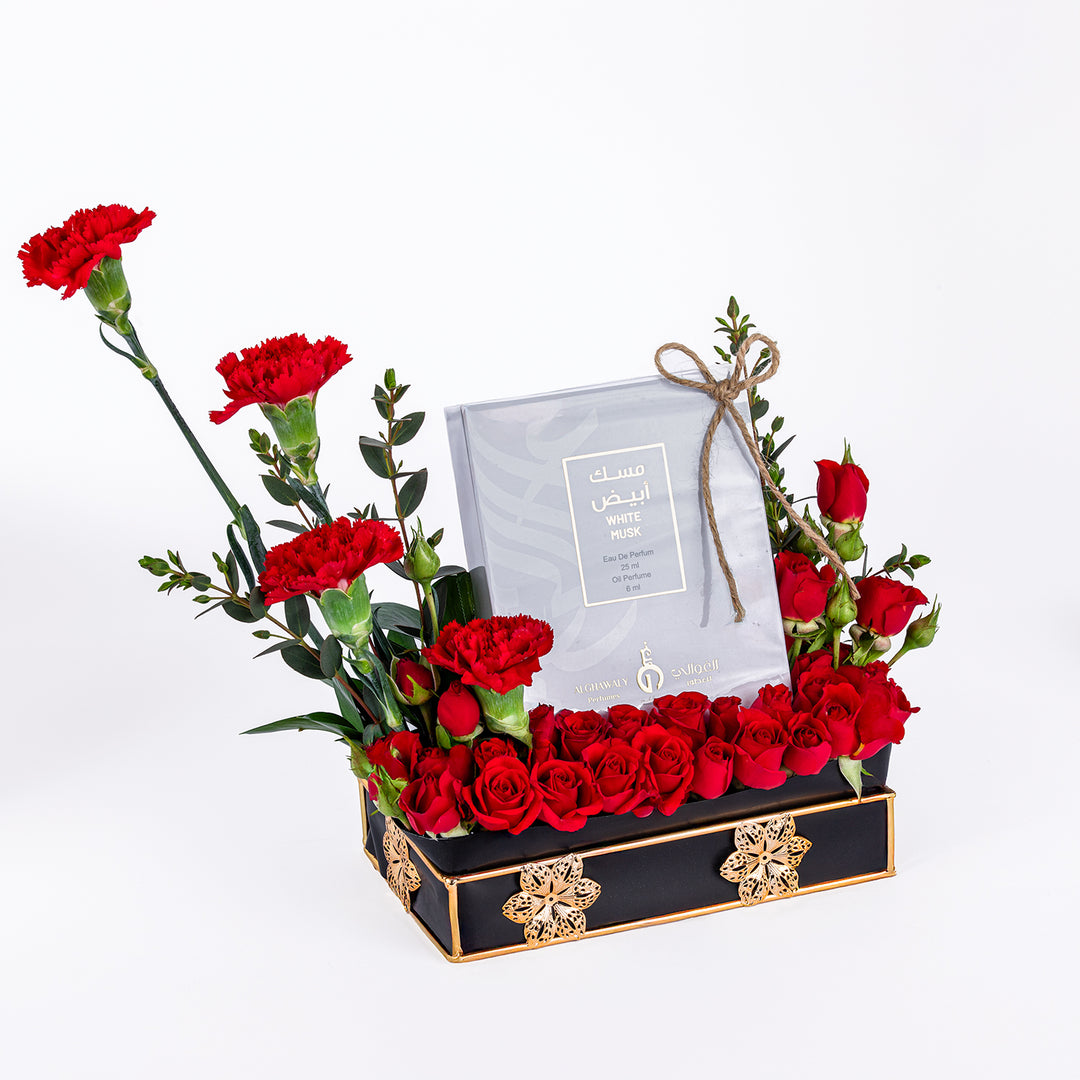اللهب والورق: مجموعة هدايا زهور وعطر فاخرة
