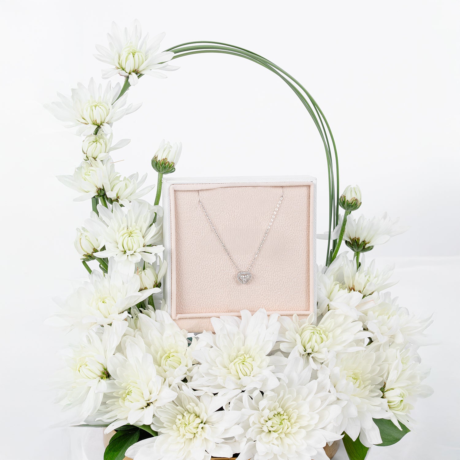 Floral Aura & Signature Shine