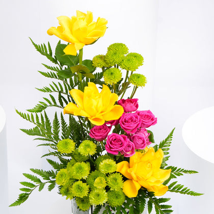 Elegant Floral Arrangement for Teachers - A Perfect Gift of Appreciation
