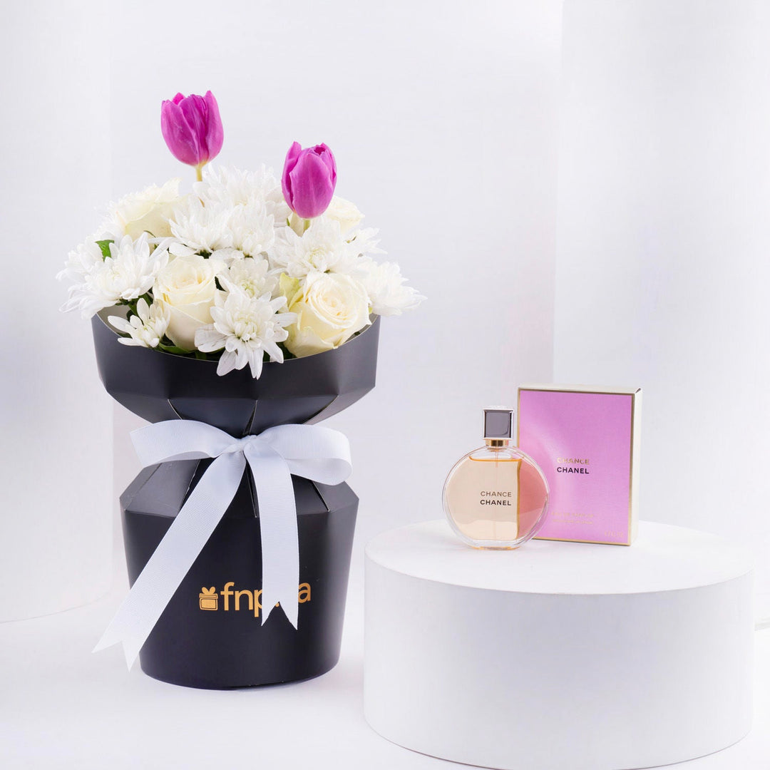 باقة زهور رائعة مع عطر شانيل Chance للسيدات