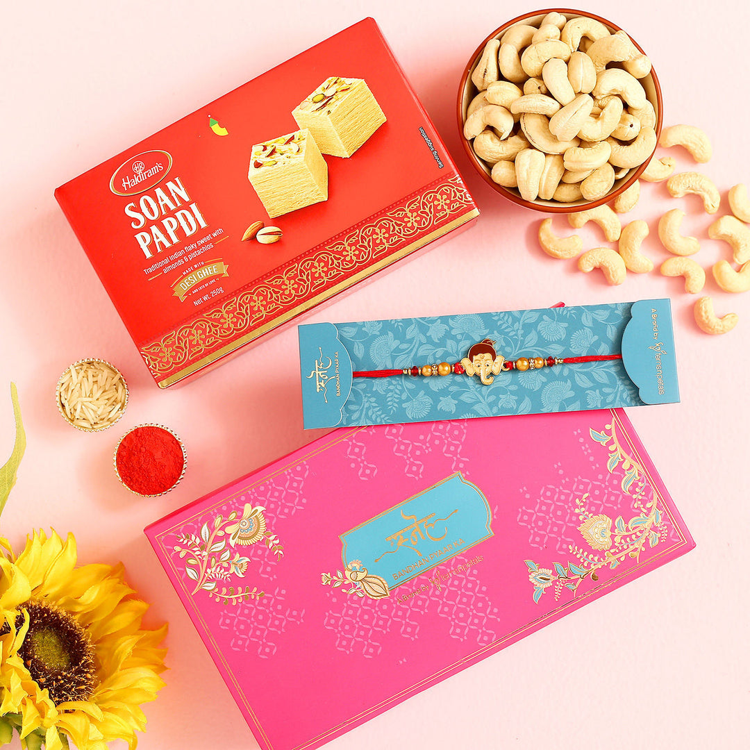 مجموعة هدية راخي للأطفال بوجه غانيشا مع كاجو وسوان بابدي