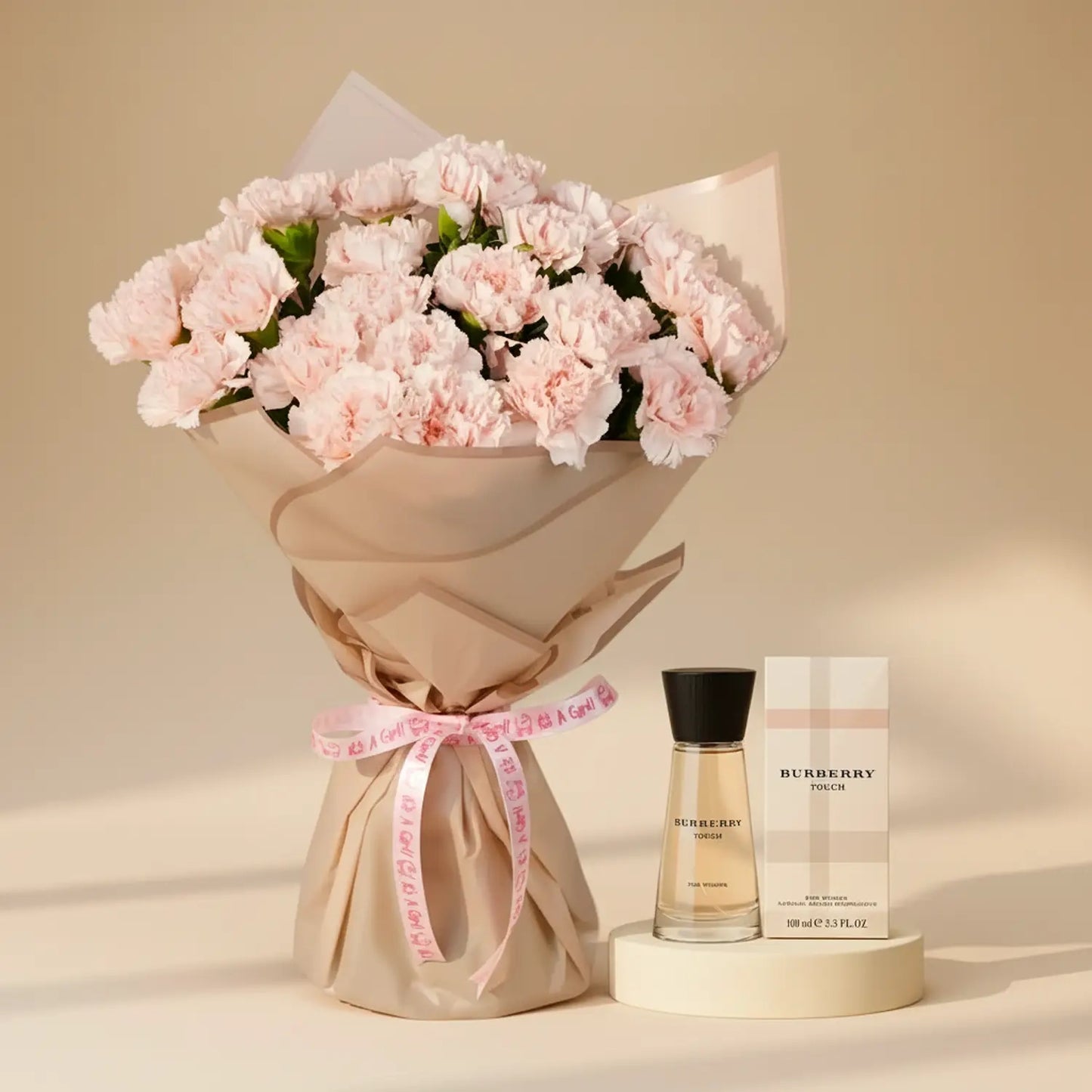 باقة من القرنفل الوردي وعطر بربري لندن المميز