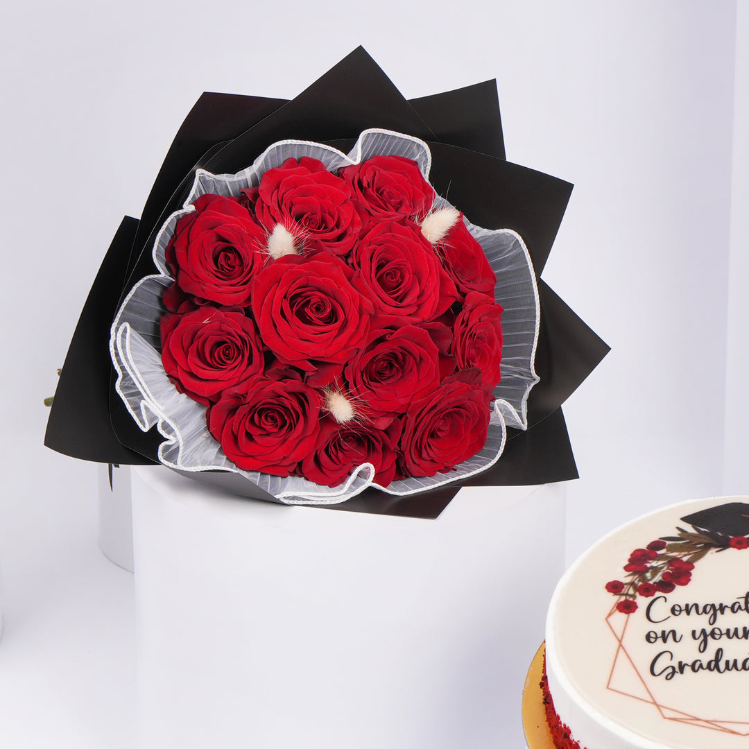 Graduation Celebration Flower & Cake