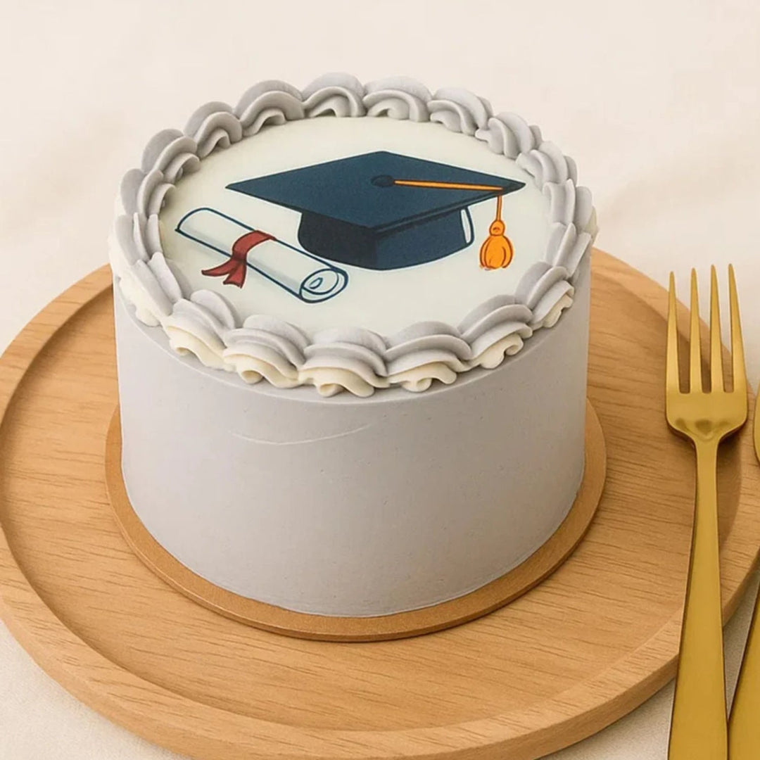 Celebratory Graduation Vanilla Bento Cake - 200gm