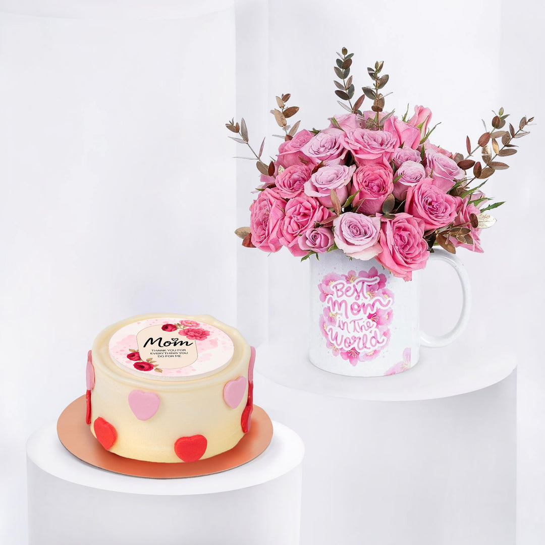 ترتيب زهور لأفضل أم في العالم مع كعكة الفانيليا