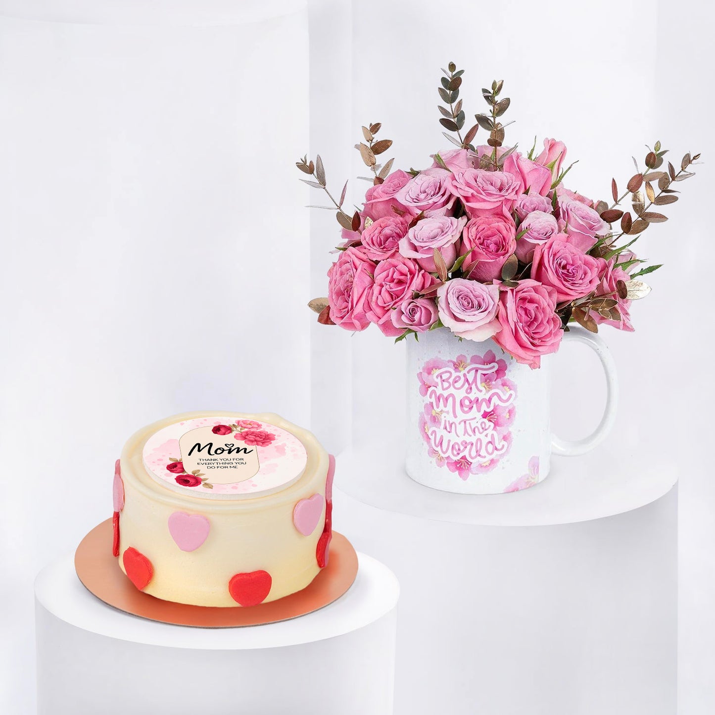 مج ورود عيد الأم مع قالب كيك