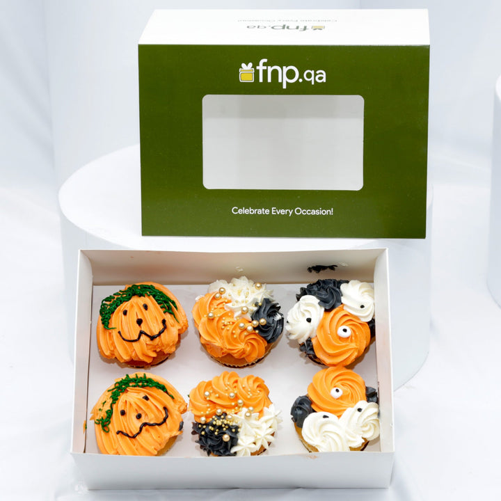 Delicious Halloween-Themed Vanilla Cupcakes - Pack of 6