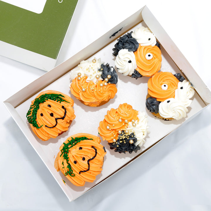 Delicious Halloween-Themed Vanilla Cupcakes - Pack of 6