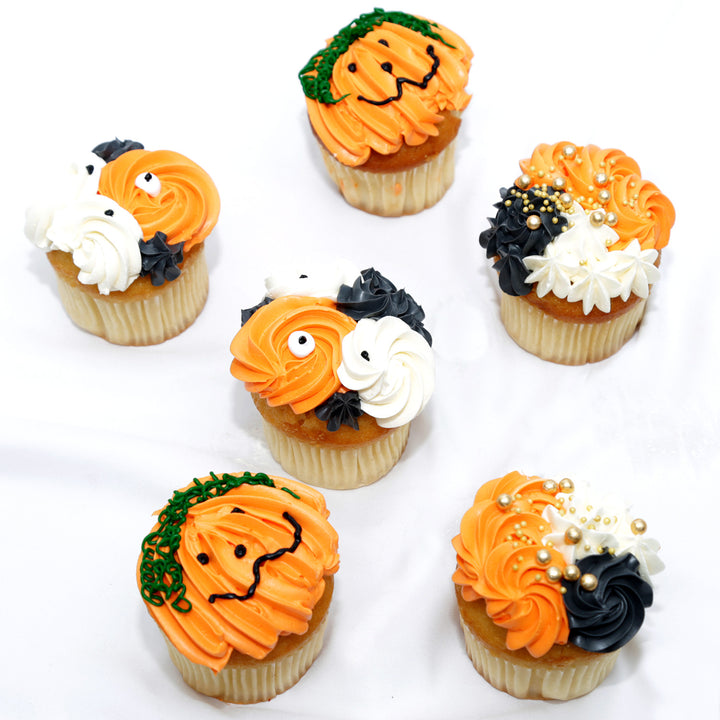 Delicious Halloween-Themed Vanilla Cupcakes - Pack of 6