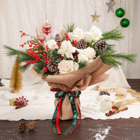Festive Elegance: Ohara Roses Holiday Bouquet
