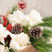 Festive Elegance: Ohara Roses Holiday Bouquet