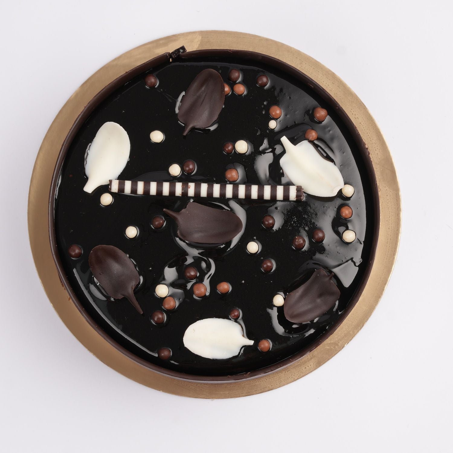 Heavenly White Dark Fudge Cake