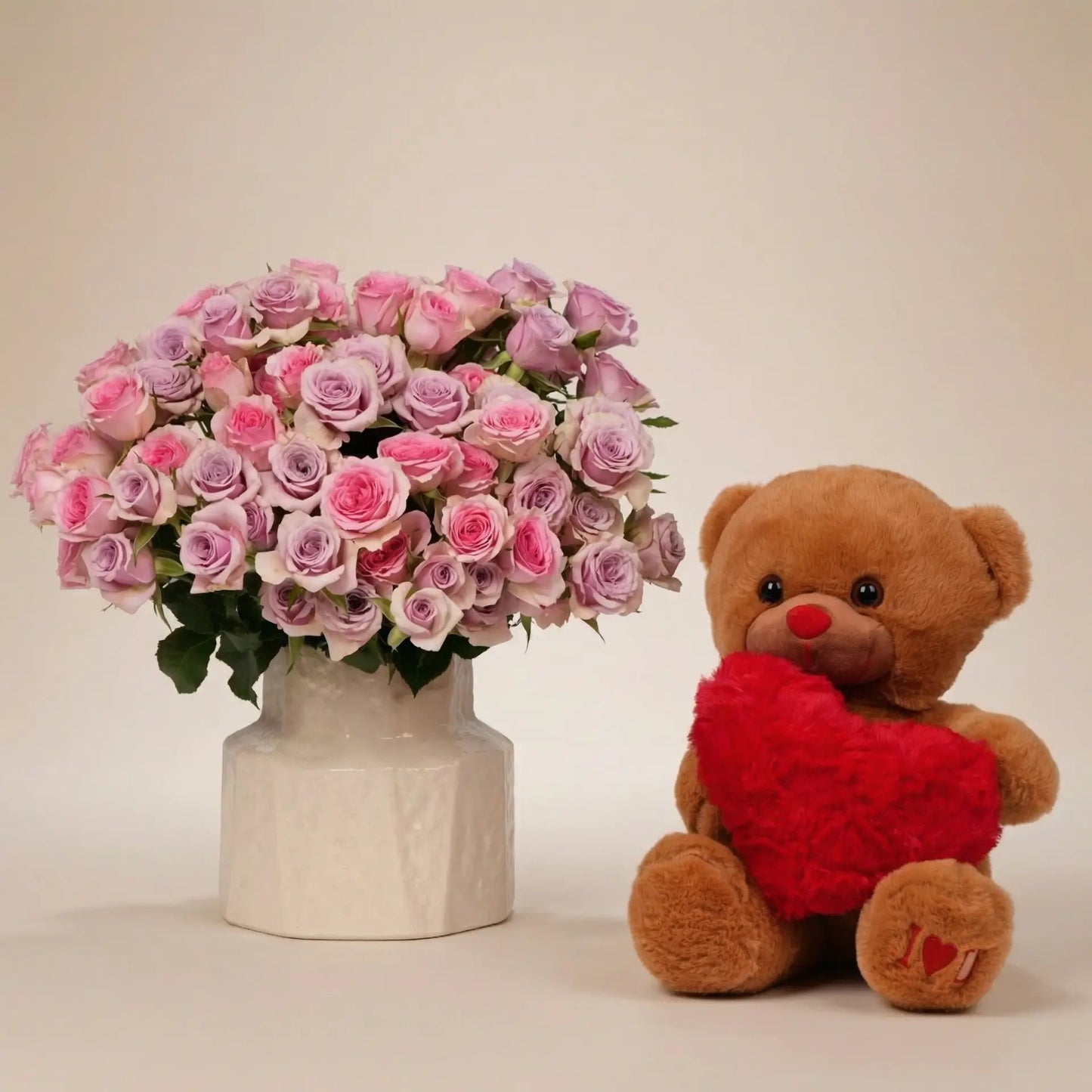 Lavender Dreams: Elegant Rose Bouquet in Ceramic Vase