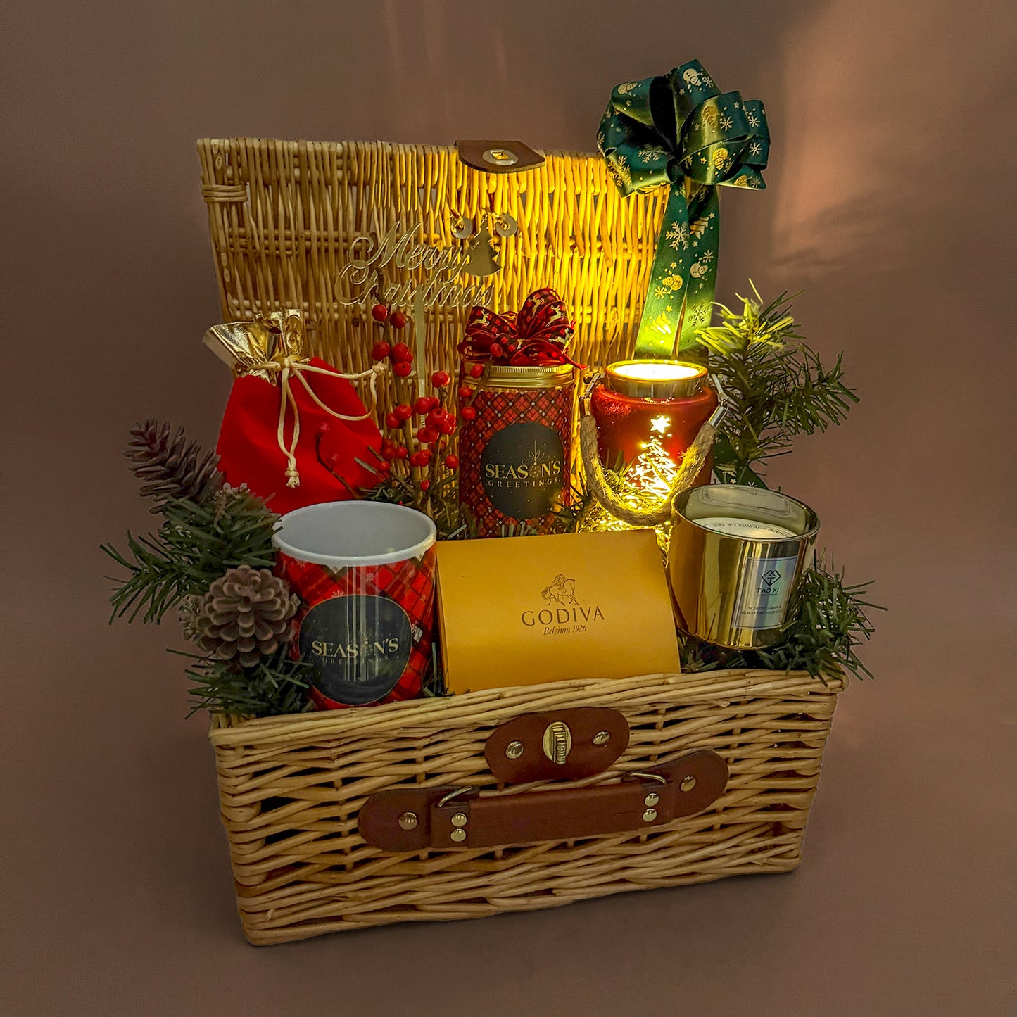 Festive Holiday Cheer Deluxe Gift Basket