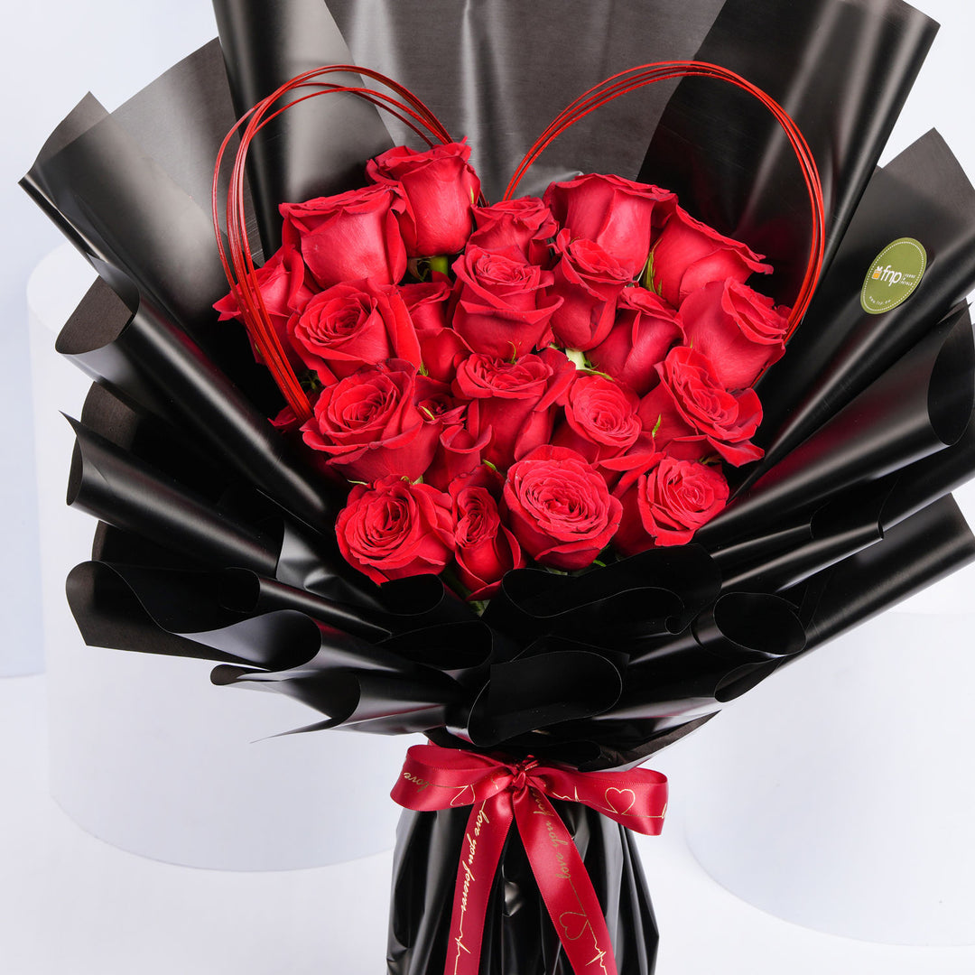 I Heart You Bouquet - A Romantic Gesture of Endless Love