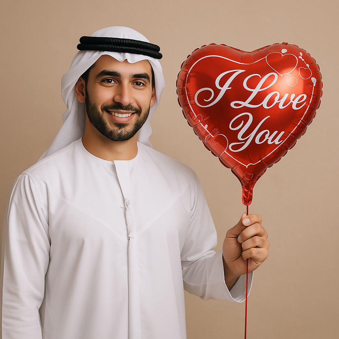 بالون فويل على شكل قلب بكلمة أحبك - مثالي للمناسبات الرومانسية