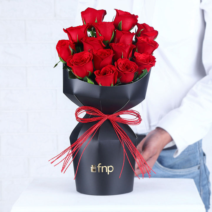 Buy Infinite Love Roses: Luxurious Red Rose Bouquet Online in Qatar ...