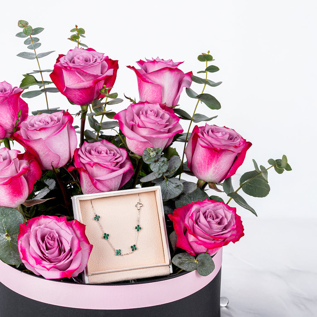 مجموعة هدايا المجوهرات والأزهار الأنيقة للأم