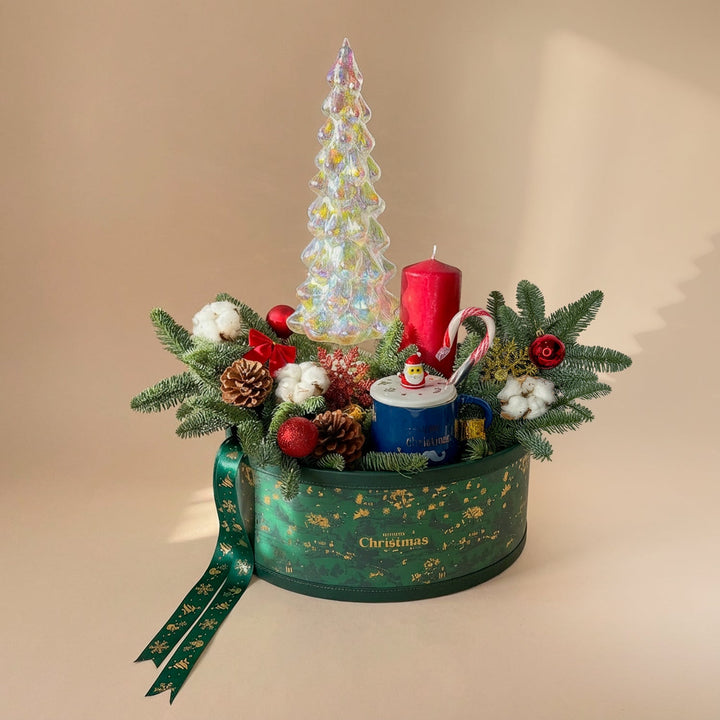 Joyful Evergreen Christmas Gift Box - A Festive Delight