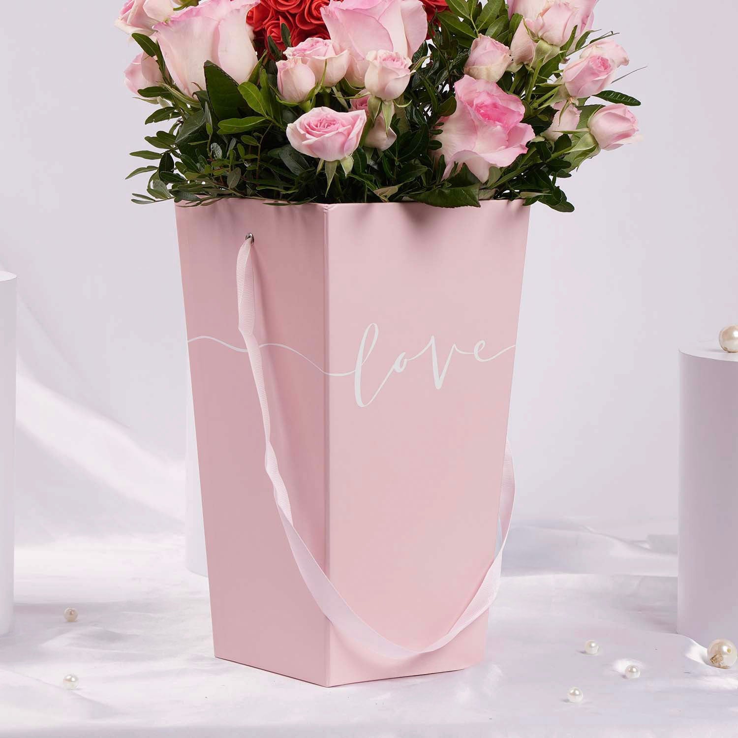 Love Medley Roses Box