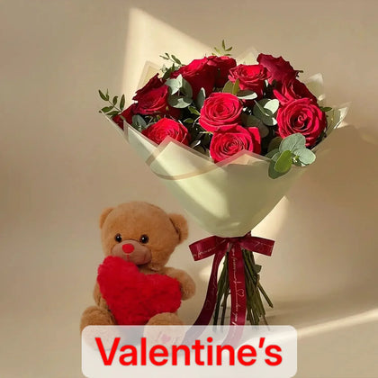 Promise of Love: Elegant 12 Red Roses