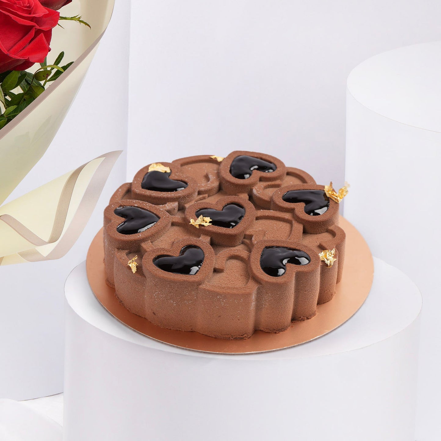 Romantic Red Rose Bouquet with Decadent Chocolate Cake - Perfect Gift for Loved Ones