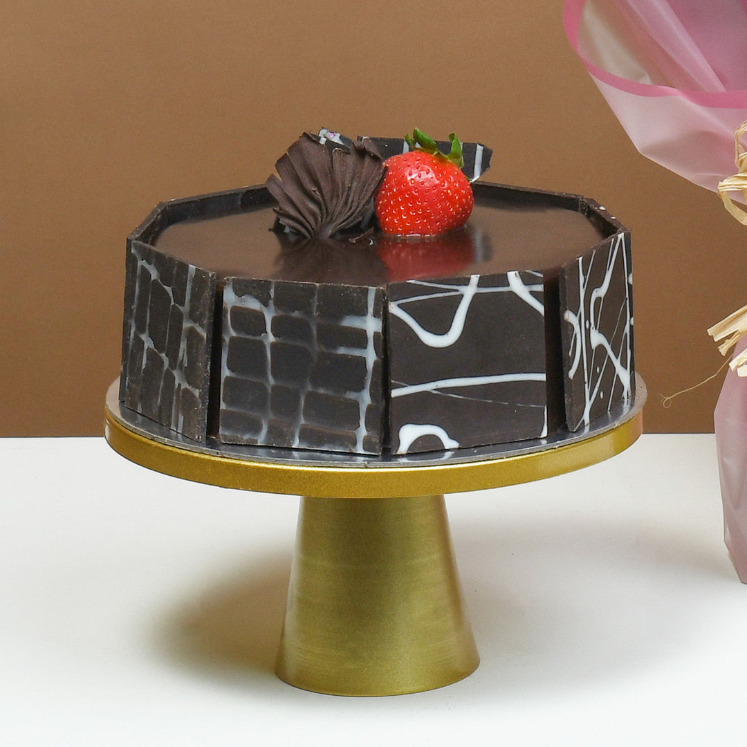 Enchanting Red and Pink Roses Bouquet with Decadent Chocolate Cake