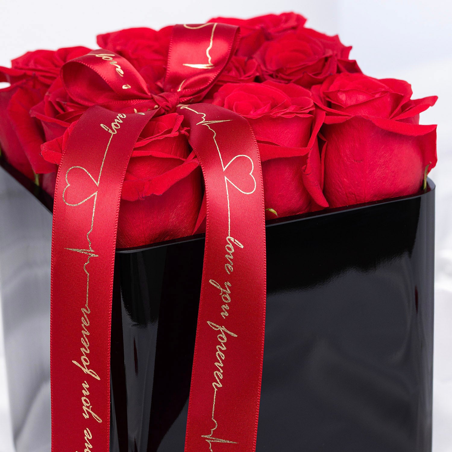 Love’s Pure Glow | Black Crystal vase
