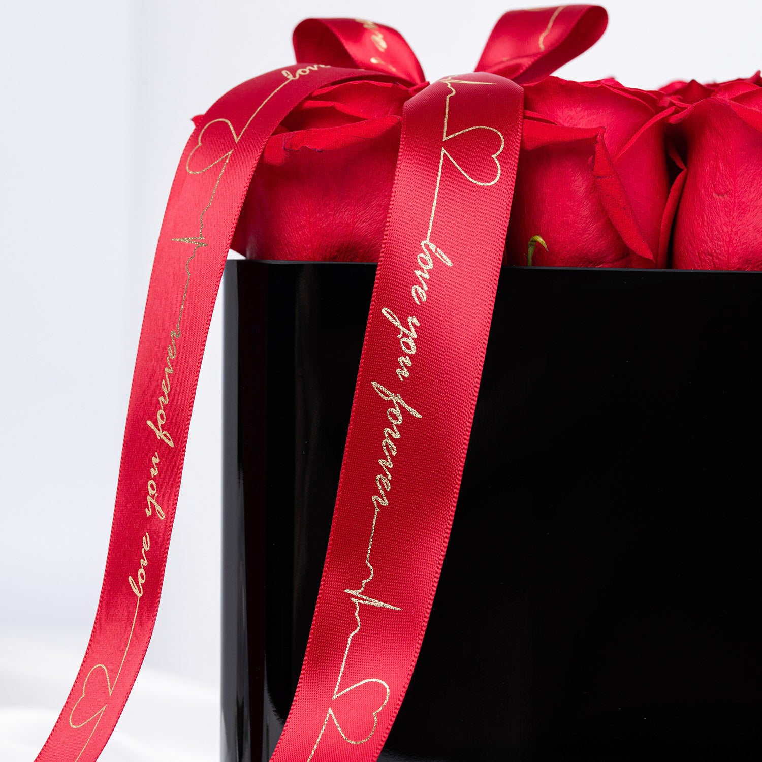 Love’s Pure Glow | Black Crystal vase