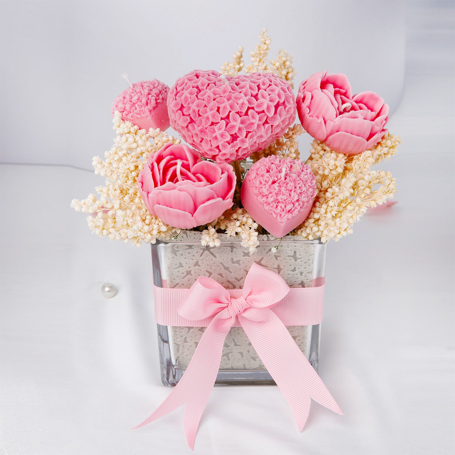 Luminous Floral Embrace | Organic Candles