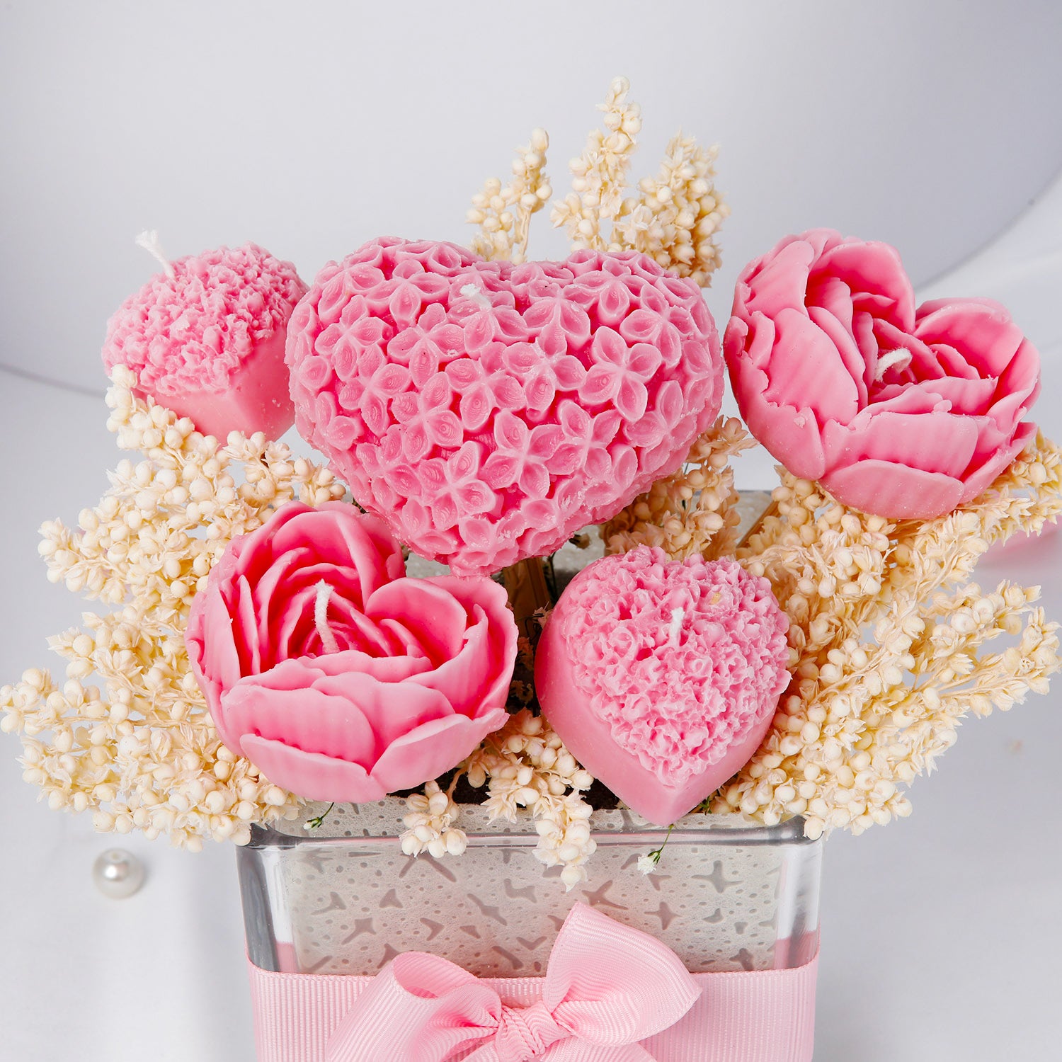 Luminous Floral Embrace | Organic Candles