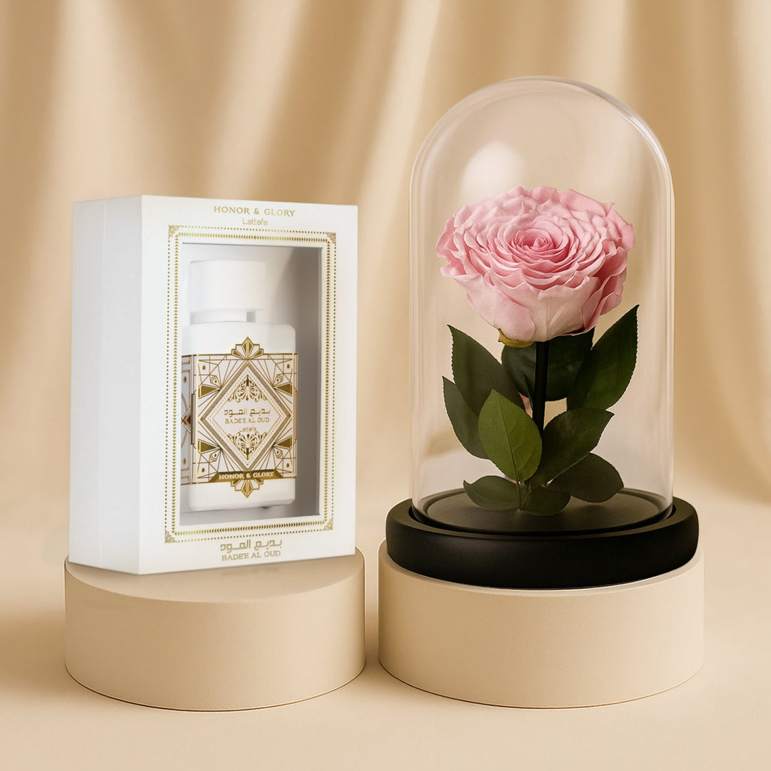 مجموعة هدايا الوردة الوردية الأبدية مع عطر العود