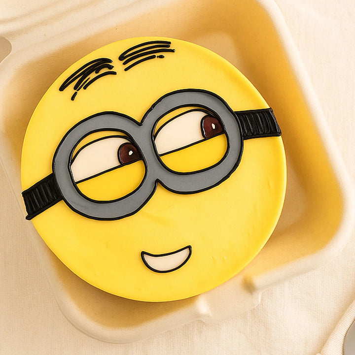 Minion Face Mini Cake For Kids