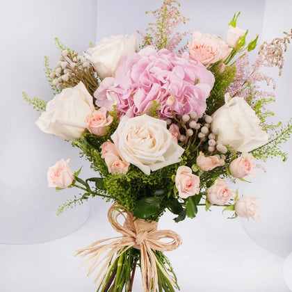 Mon Amour: Exquisite Bouquet of Elegance and Romance