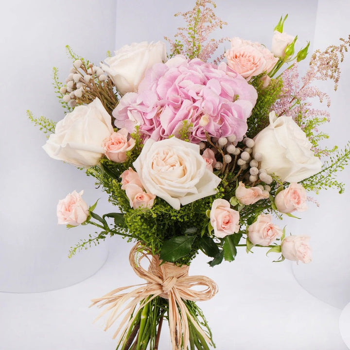 Mon Amour: Exquisite Bouquet of Elegance and Romance