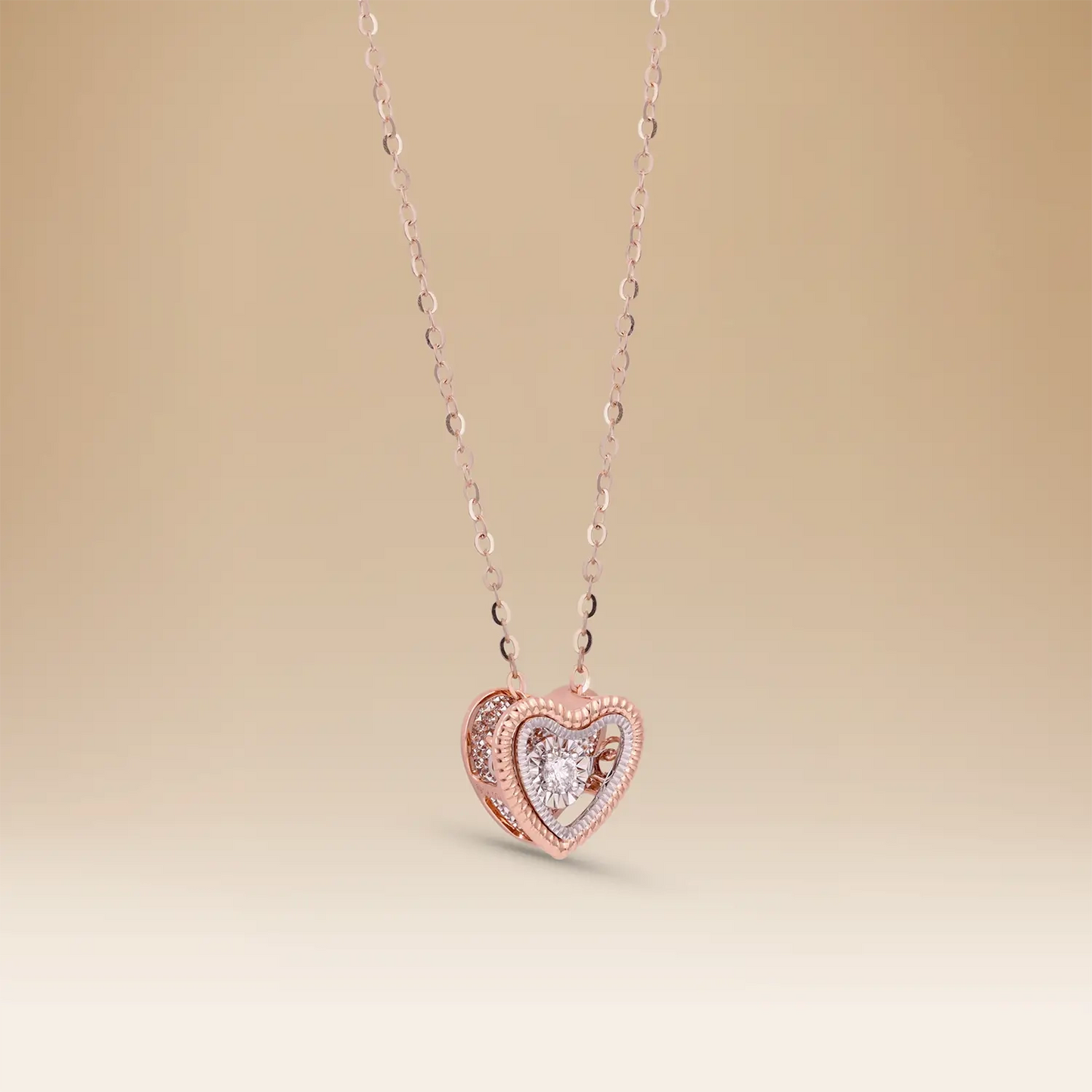 قلادة أومنيا أوريا ذهب أبيض عيار 18 مع قلادة ماسية