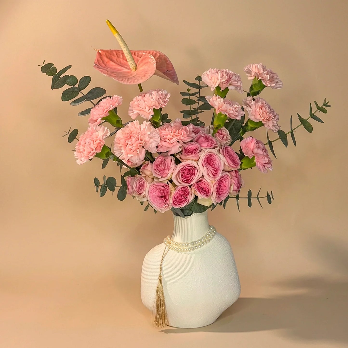 باقة العناق اللؤلؤي الأنيقة للأم