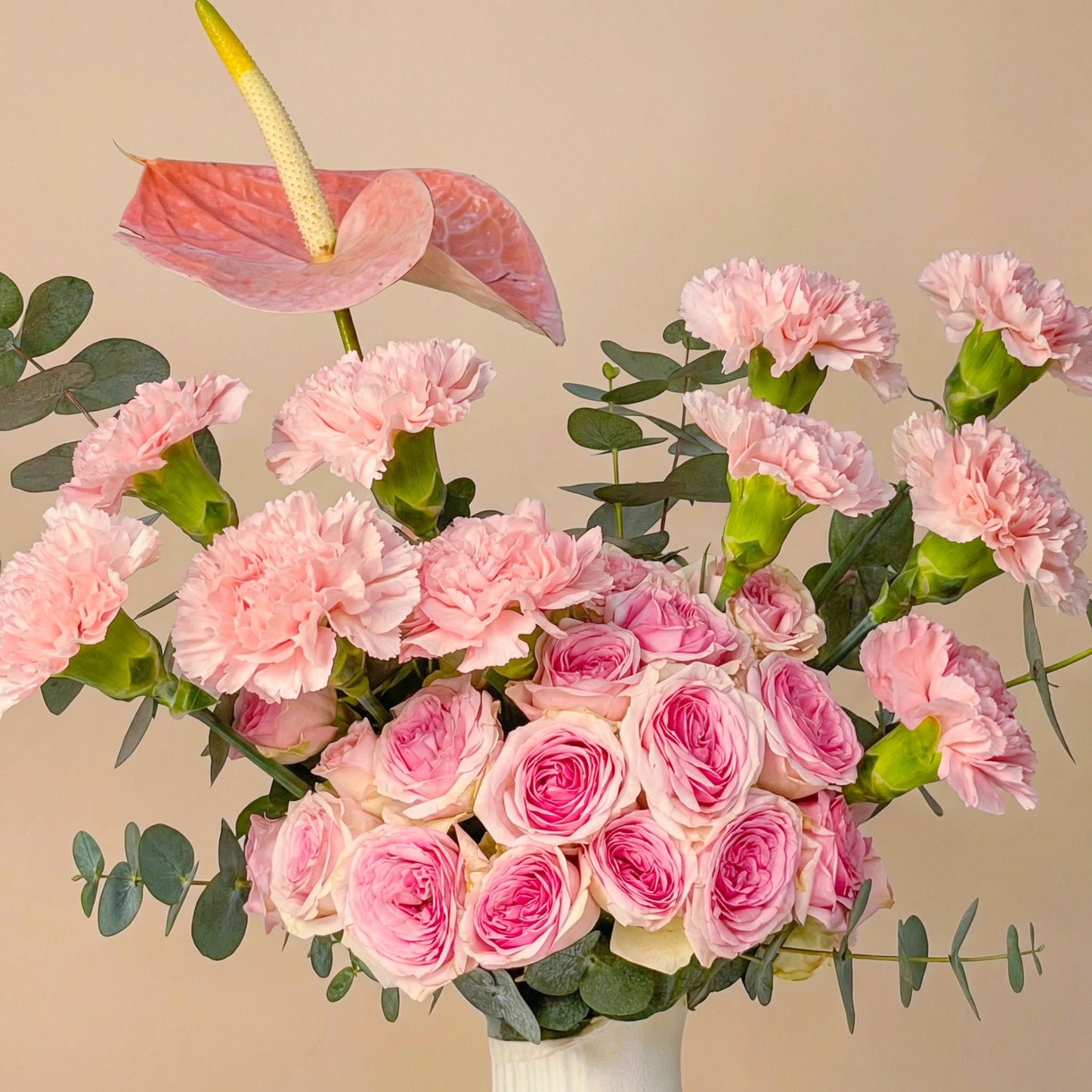 باقة العناق اللؤلؤي الأنيقة للأم